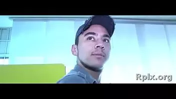 play خادمة nipponese الحسية مبهجة اللعين مع اللسان