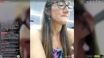 Reproducir Celebjihad.live, vecca salt, belleza pelirroja de 38 años