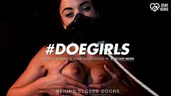 Abspielen Doegirls – Solo-Bondage-Muschi-Spiel mit einem maskierten spanischen Teenager – Anastasia Brokelyn