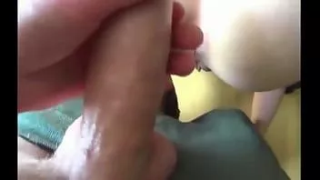 تشغيل فجاءت صديقاتي الحمار مرارا وتكرارا