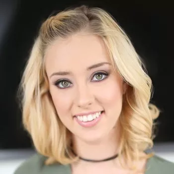 قناة Haley Reed