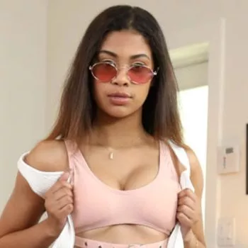 Pornostar Jeni Angel